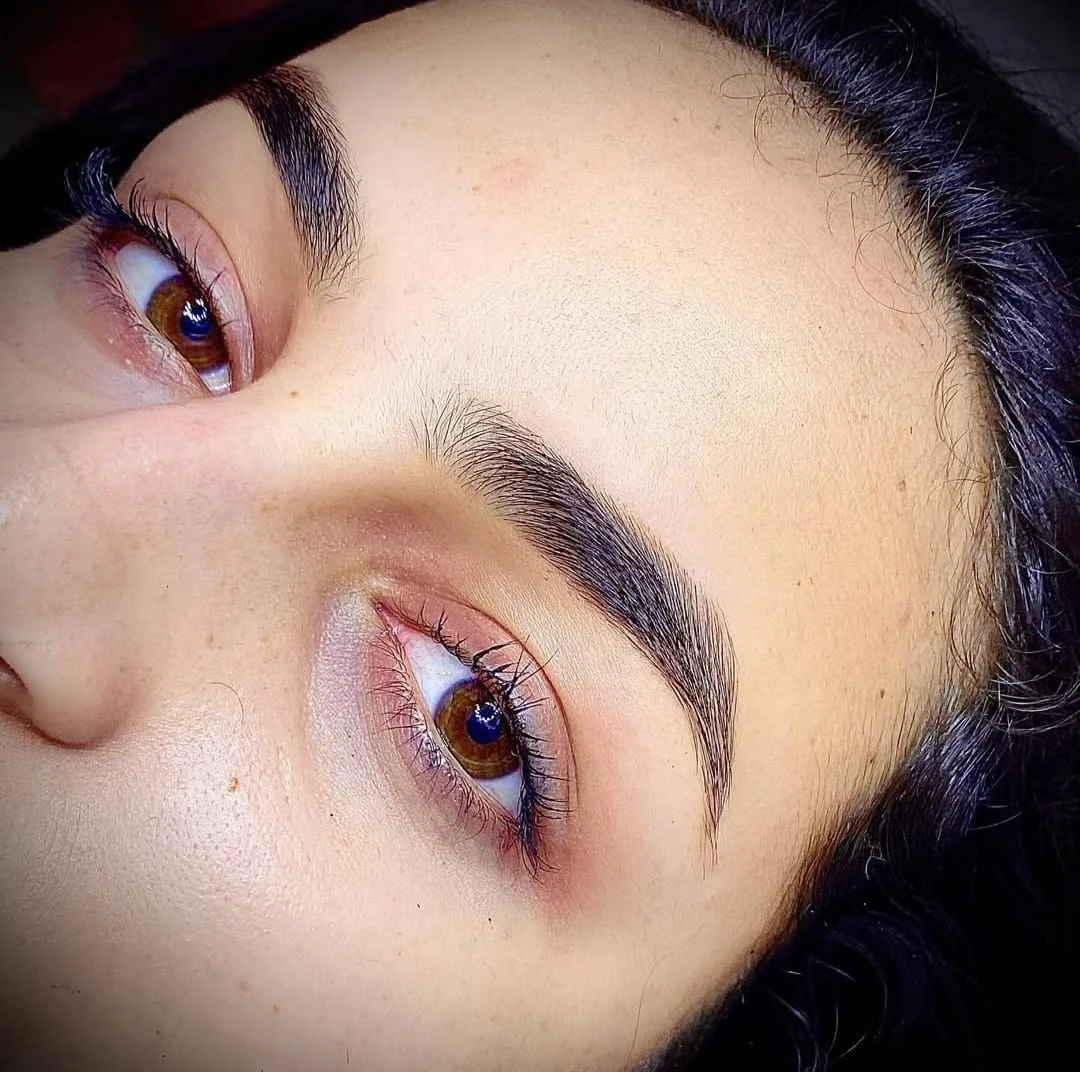 Natural eyebrow design result showing both eyes